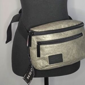 ✨ NEON Waist Pack Belt Bag Crossbody Fanny Pack NWT ✨